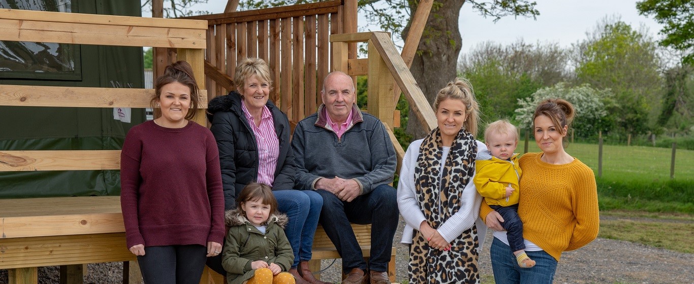 family-glamping-in-north-wales-1366x560